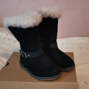 Ugg black boots size 8